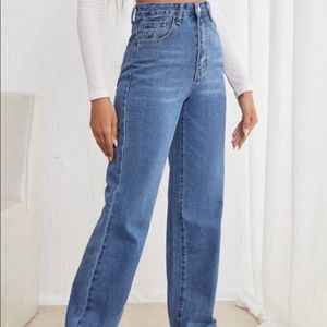 NEVER WORN// Straight Leg Dad Jeans